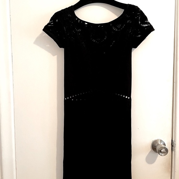 New Bebe Black Bodycon Black Dress with short Sleeves and cut out details - Picture 3 of 9